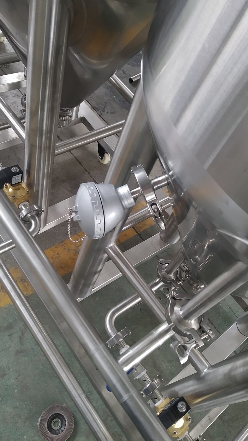 beer brewery-tanks accessories-brewing equipment.jpg
